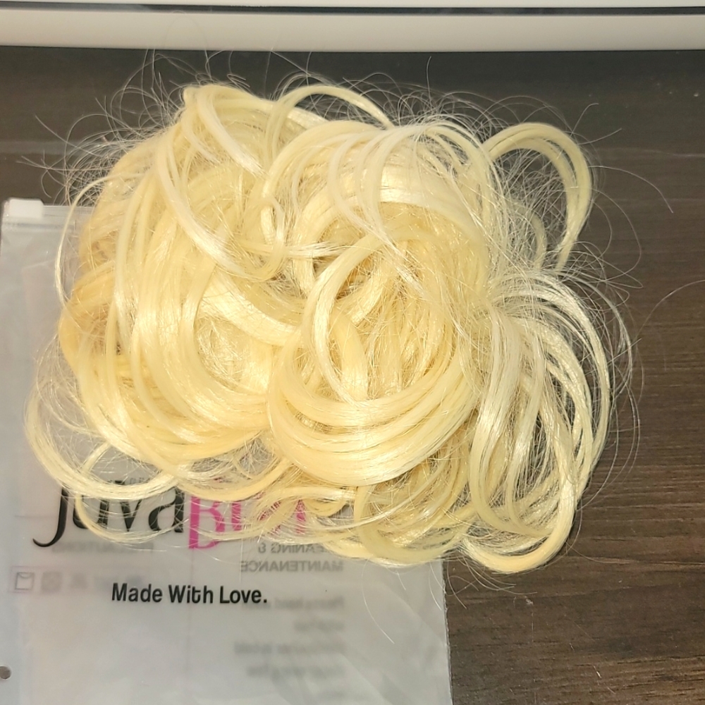JuvaBun Messy Bun Pure Blonde